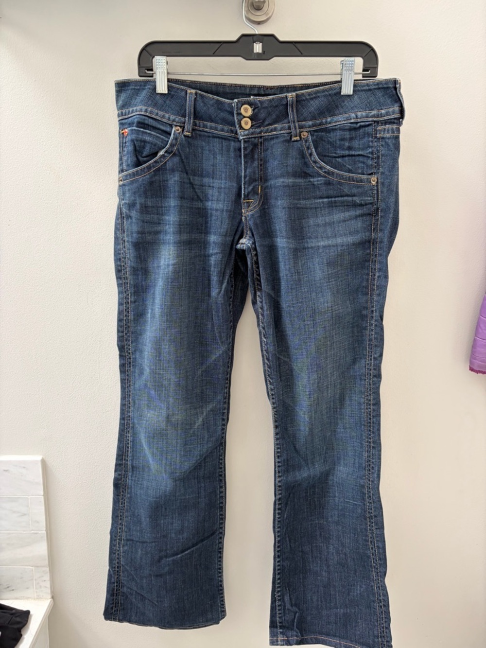 Hudson Jeans Dark Blue Bootcut Denim "plump the rump " distressed woman's 32